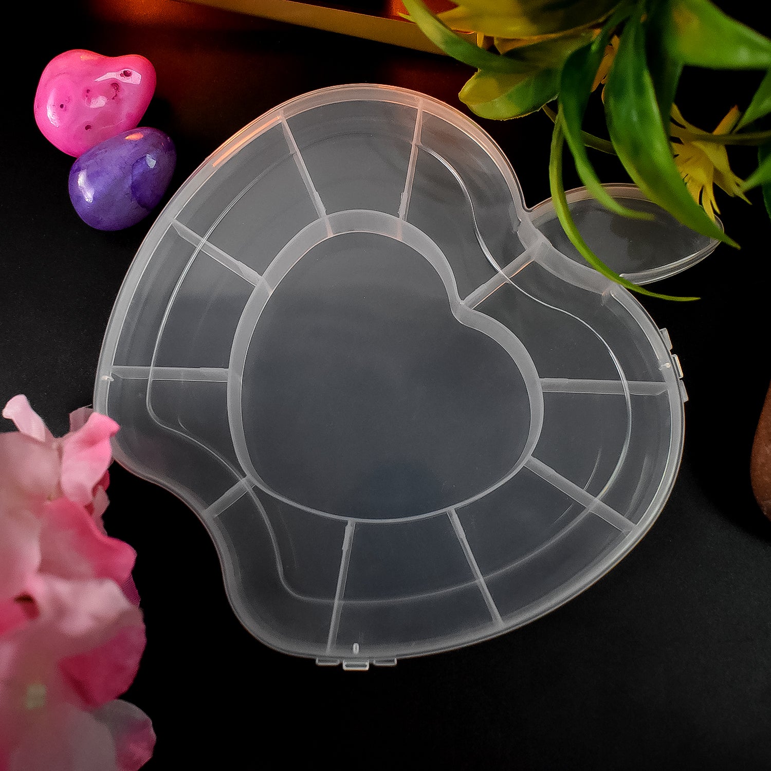 Plastic Apple Shape Jewellery Storage Box (1 Pc) Plastic Apple Shape Jewellery Storage Box (1 Pc)